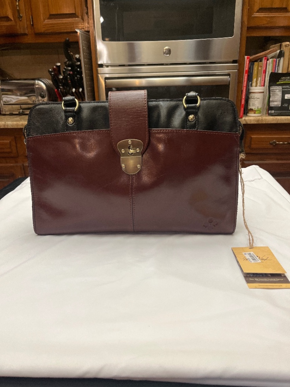 NWT Patricia Nash Shoulder Tote/Satchel.  Blk/Brown.